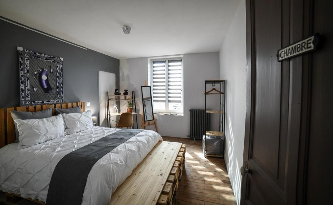 La Maison Fleur De Frangipanier Saint-Genix-sur-Guiers Exterior foto